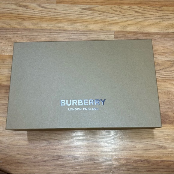 Burberry black slides - Picture 2 of 6